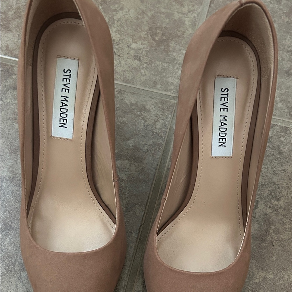 Steve Madden Brown Pointed Toe Heels - Picture 5 of 5